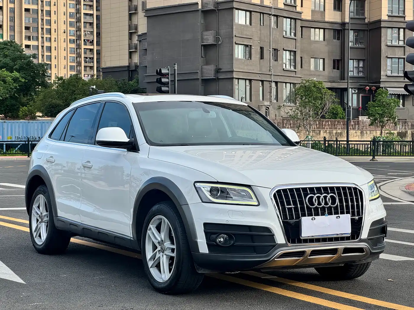 Audi Q5 2017 Plus 40 TFSI Technology фото 2