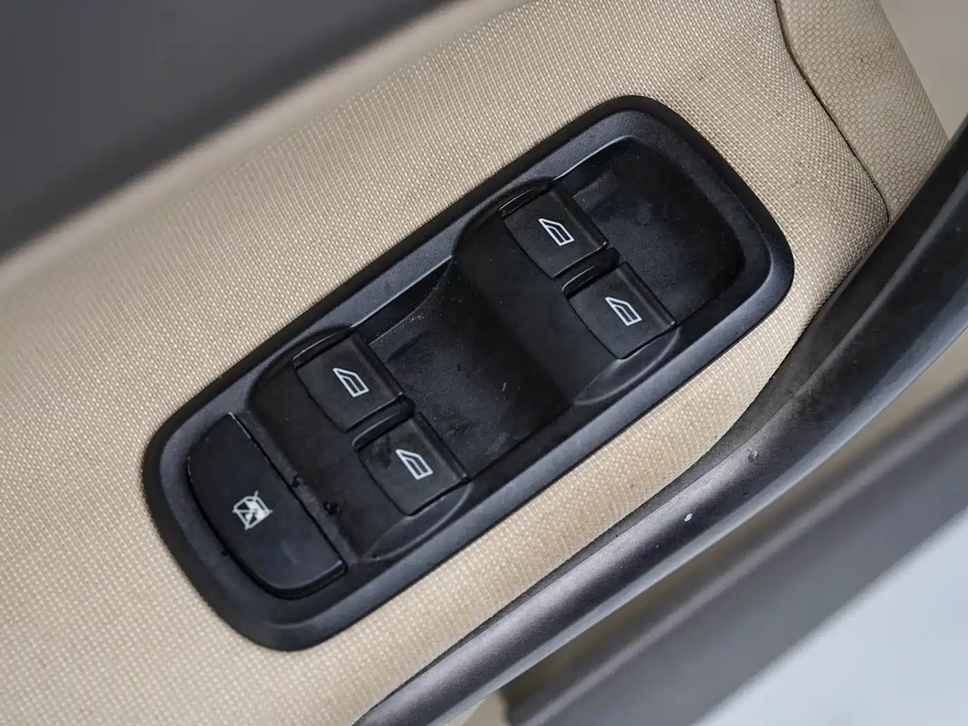 Ford Fiesta 2012 2011 Hatchback 1.5L Automatic Fashion