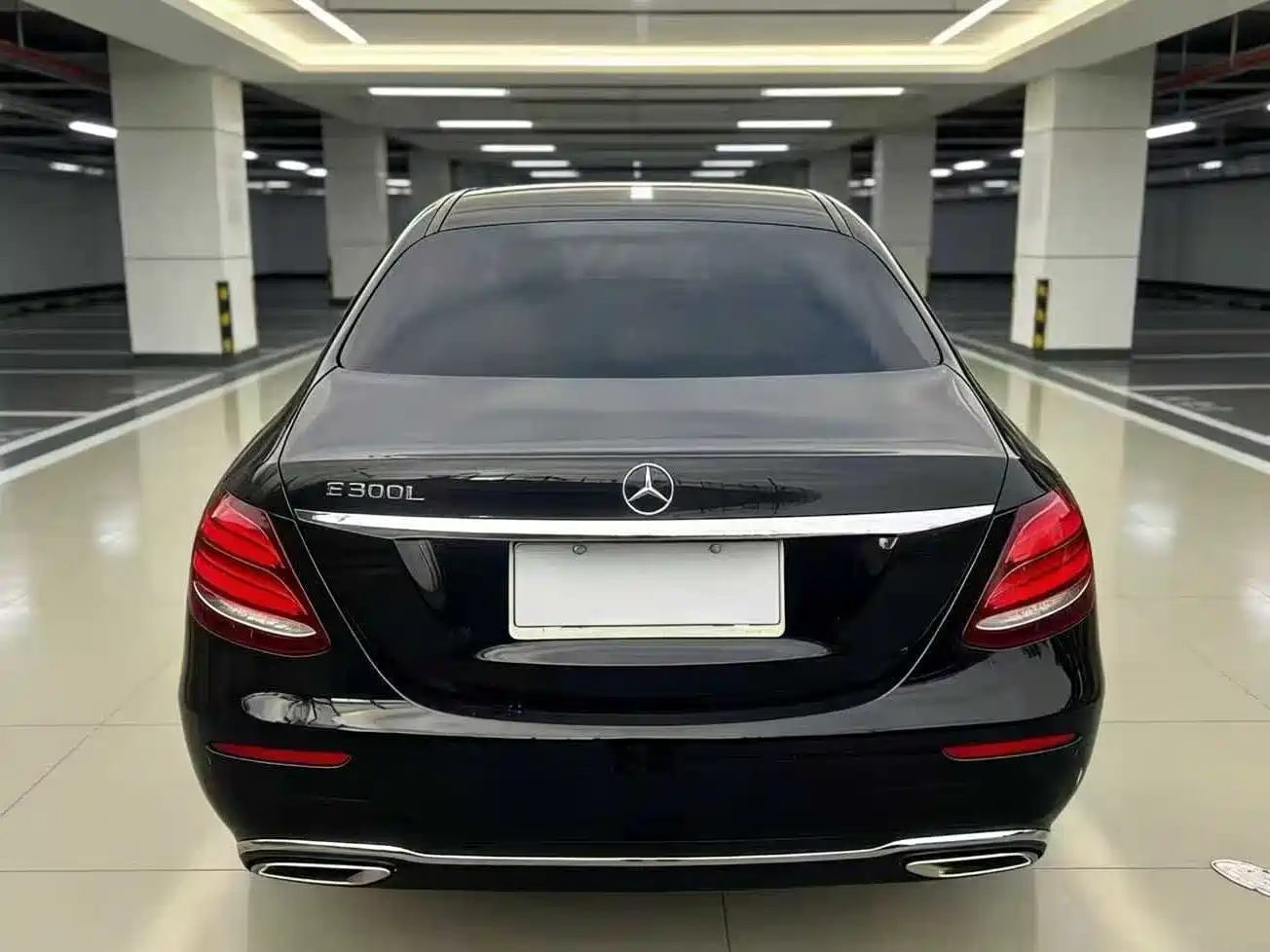 Mercedes-Benz E-Class 2016 E 300 L Luxury фото 5
