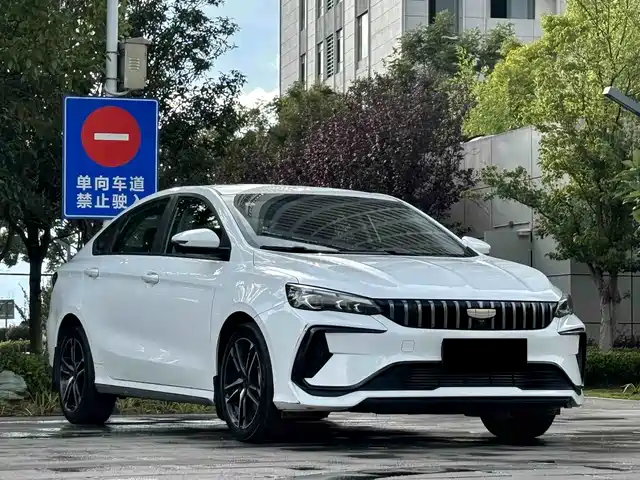 Geely Binrui 2024 Binrui COOL 1.5T DCT Soaring Dragon Edition — фото 3