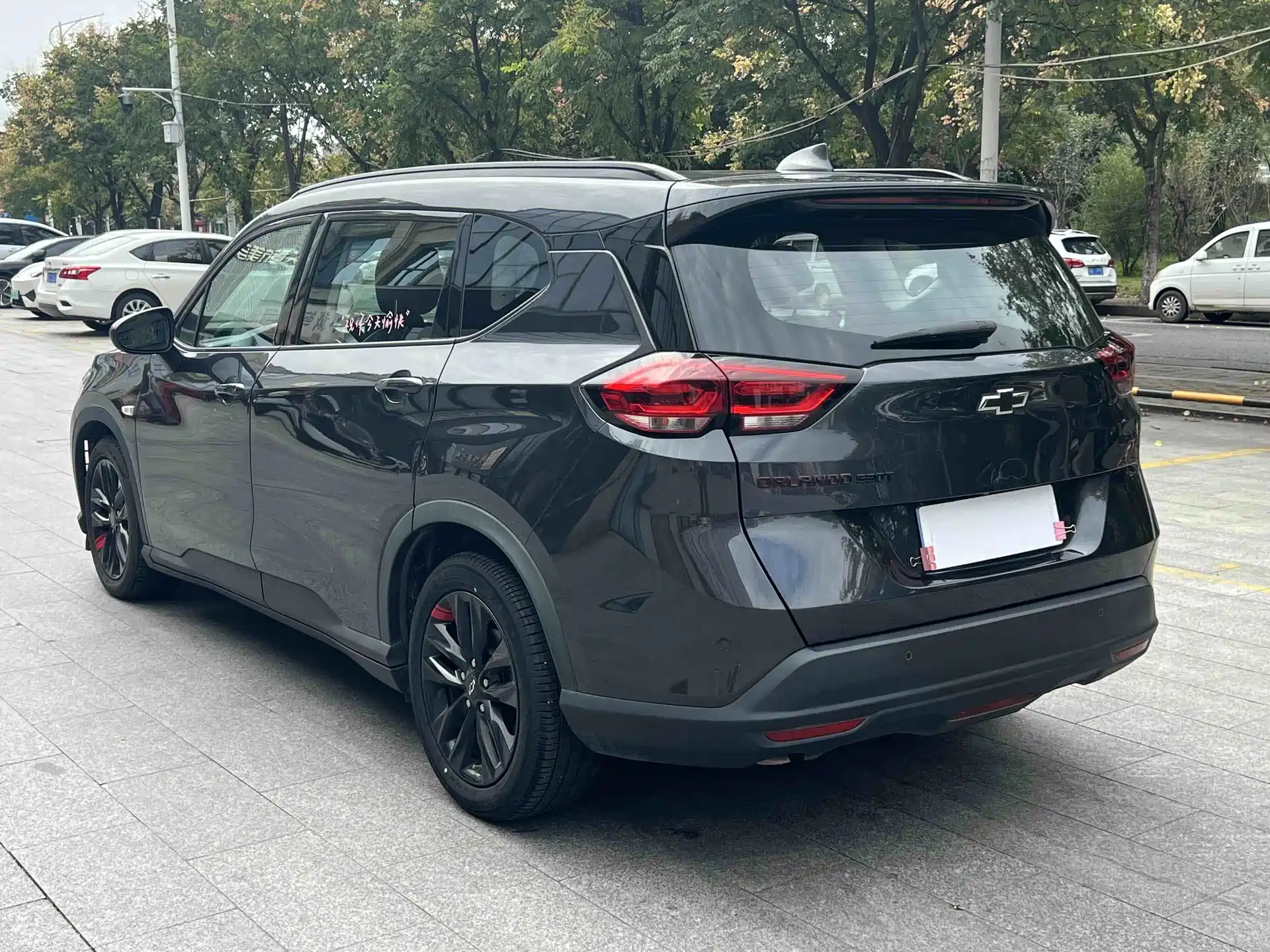 Фото 9 - Chevrolet Orlando