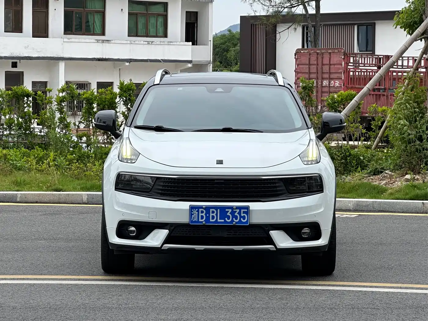 Lynk & Co 01 2017 2.0T AWD Pro фото 2