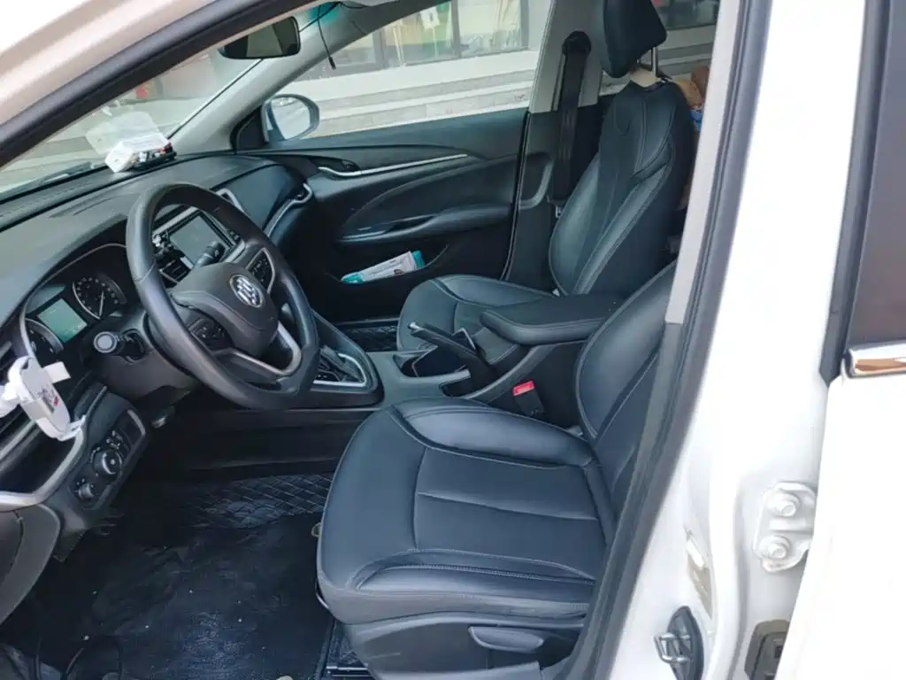 Фото 15 - Buick Excelle