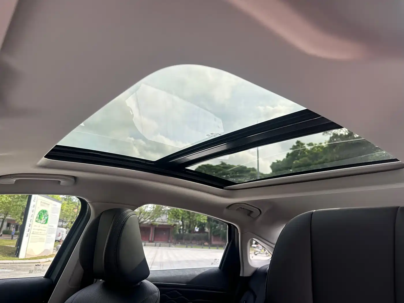 Chery Arrizo 8 PRO 2025 2025 Pro 1.6T Luxury Model+