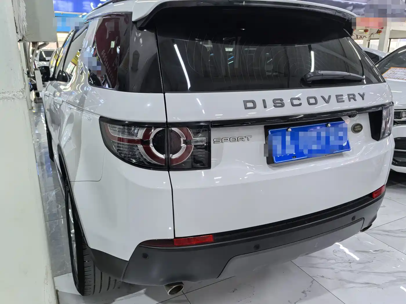 Land Rover Discovery Sport 2019 240PS SE Edition China V фото 4