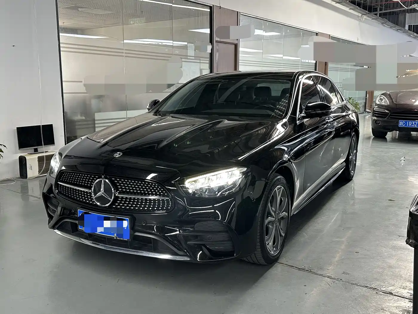 Mercedes-Benz E-Class 2022 E 300 L Sport Fashion