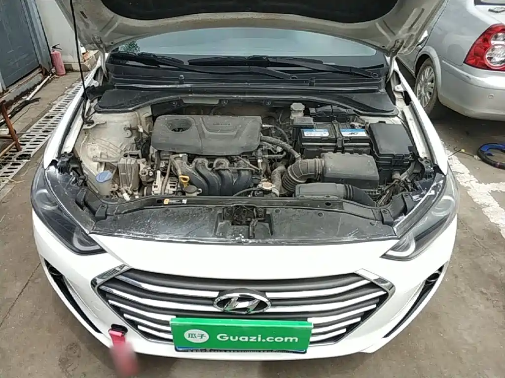 Hyundai Elantra 2016 Model 1.6L Automatic Smart Elite фото 20