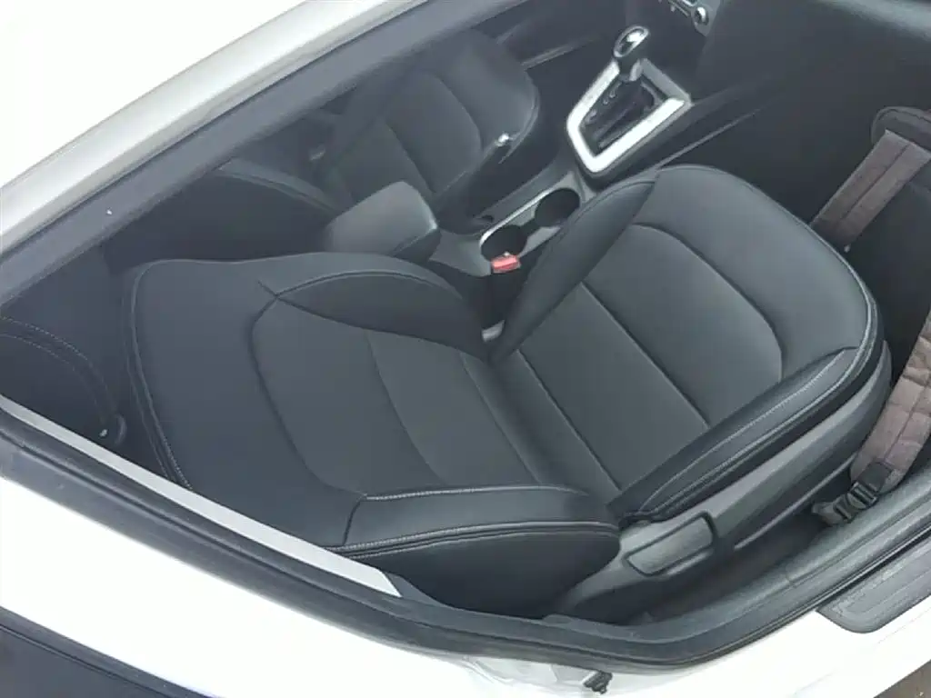 Hyundai Elantra 2016 Model 1.6L Automatic Smart Elite фото 25