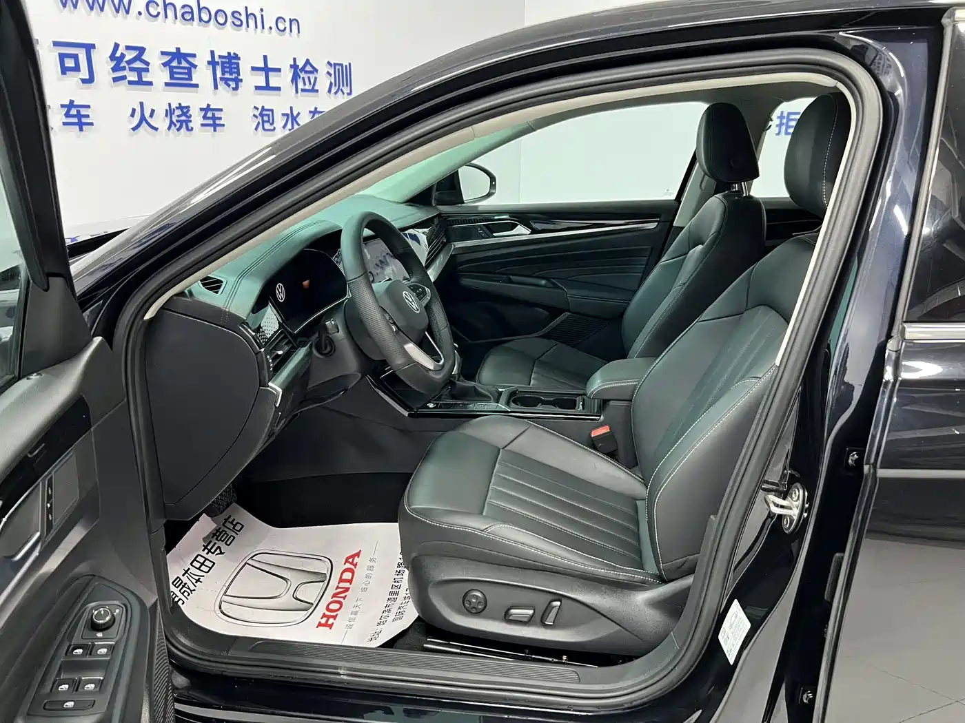 Volkswagen Passat 2022 280TSI Elite Edition фото 7