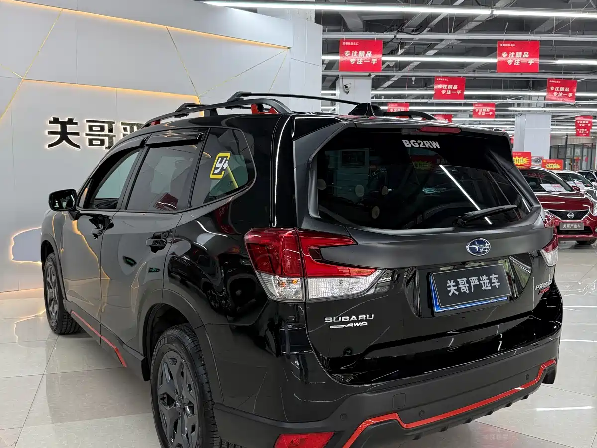 Subaru Forester 2024 Model 2.5i AWD X Sport Edition EyeSight фото 4