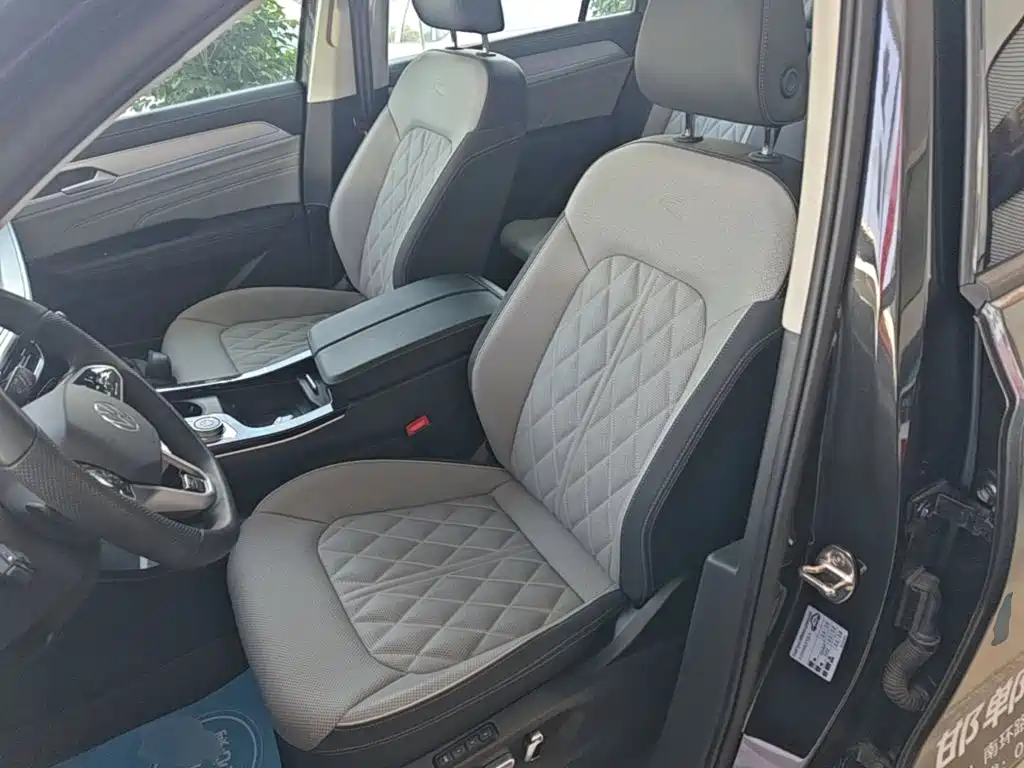 Volkswagen Talagon 2025 2025 380TSI 4WD R-Line Cruise Deluxe Edition