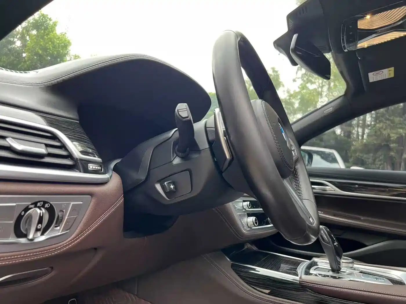 BMW 7 Series 2021 Model 730Li M Sport Package фото 16
