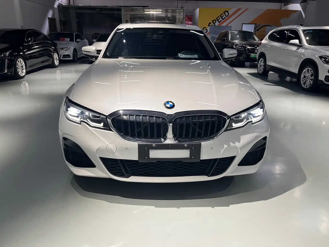 BMW 3 Series 2021 325Li M Sport Package фото 2