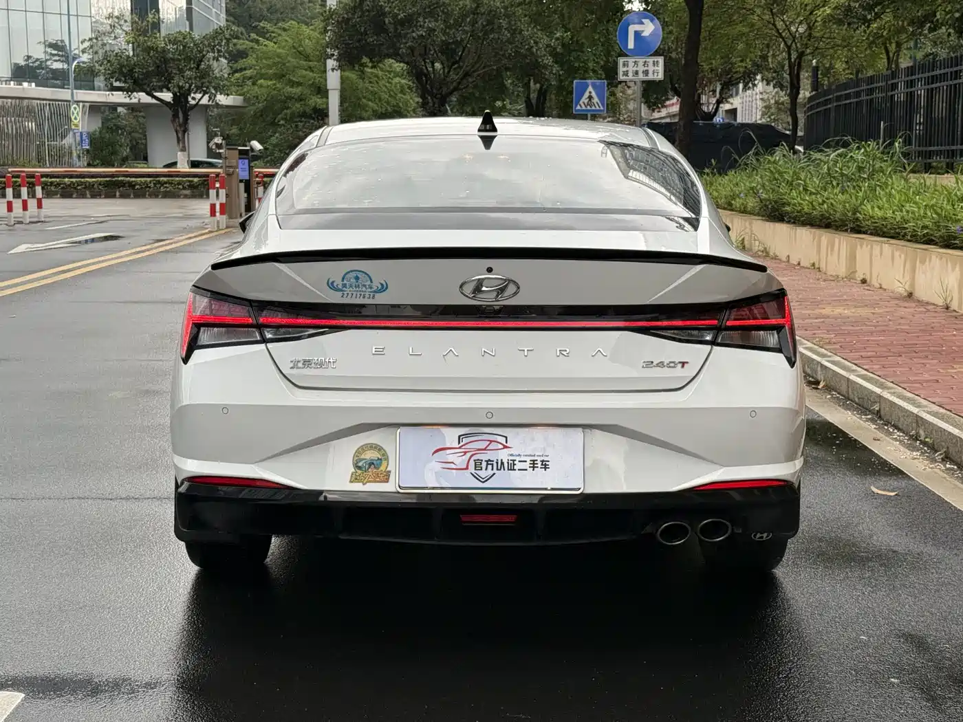 Hyundai Elantra 2021 240TGDi DCT LUX Premium Edition фото 5