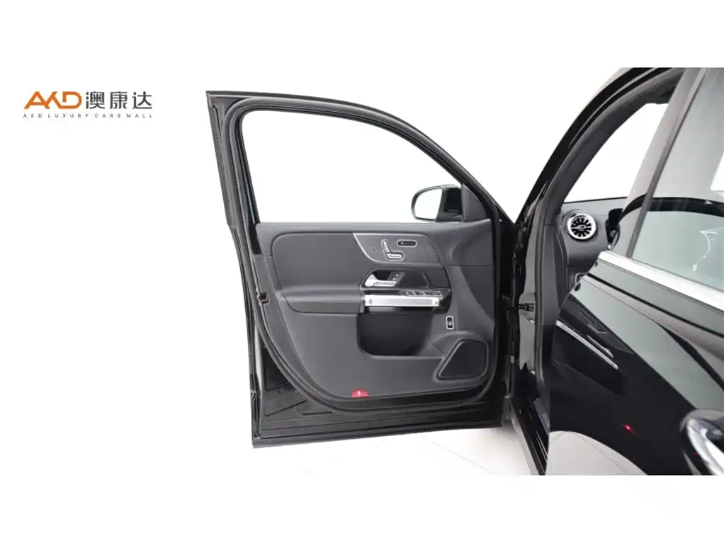 Mercedes-Benz GLB 2023 GLB 220 Style фото 10