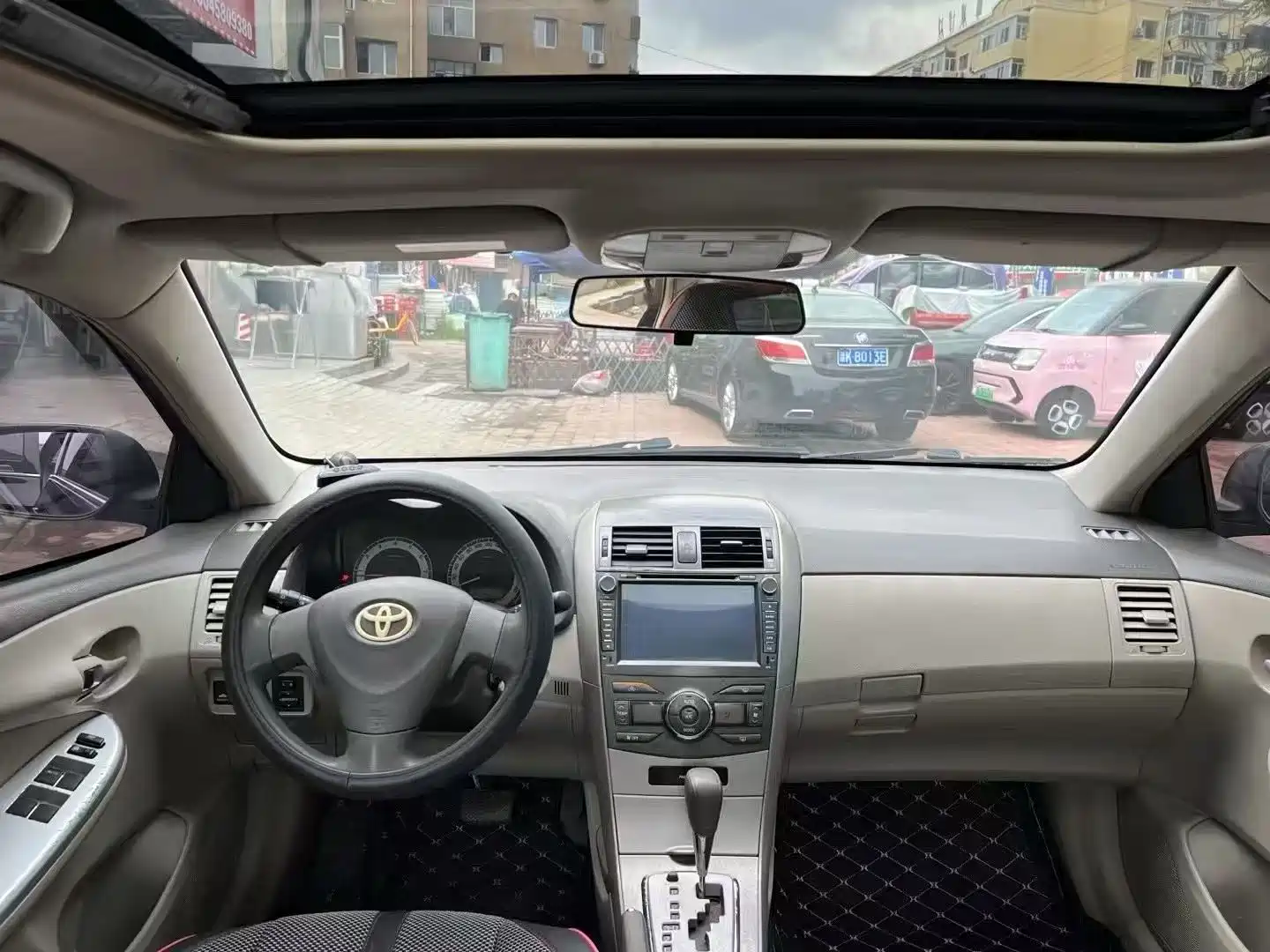 Фото 7 - Toyota Corolla