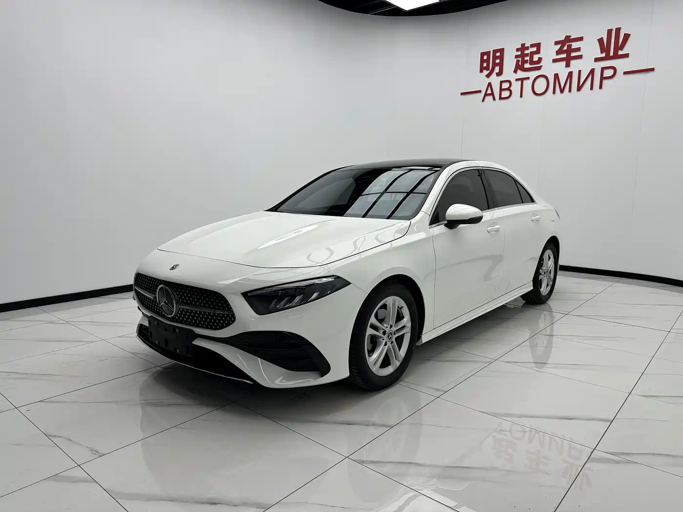 Mercedes-Benz A-Class 2023 A 180 L фото 3