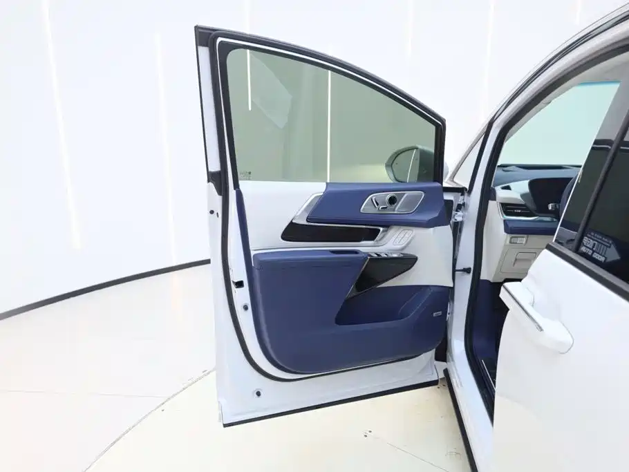 Buick Century 2025 2025 2.0T 6-Seater World Edition