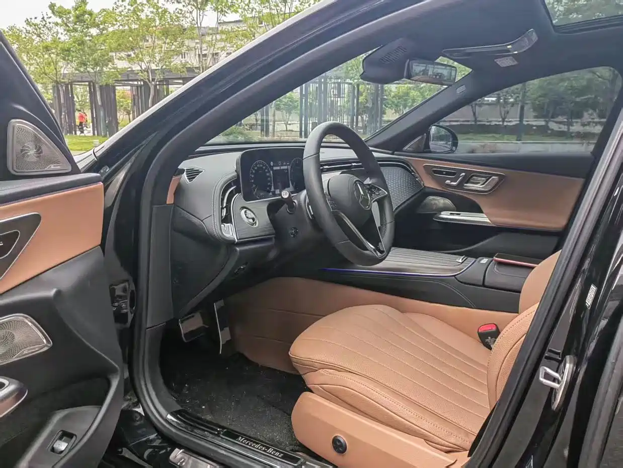Mercedes-Benz E-Class 2026 E 300 L Fashion фото 3