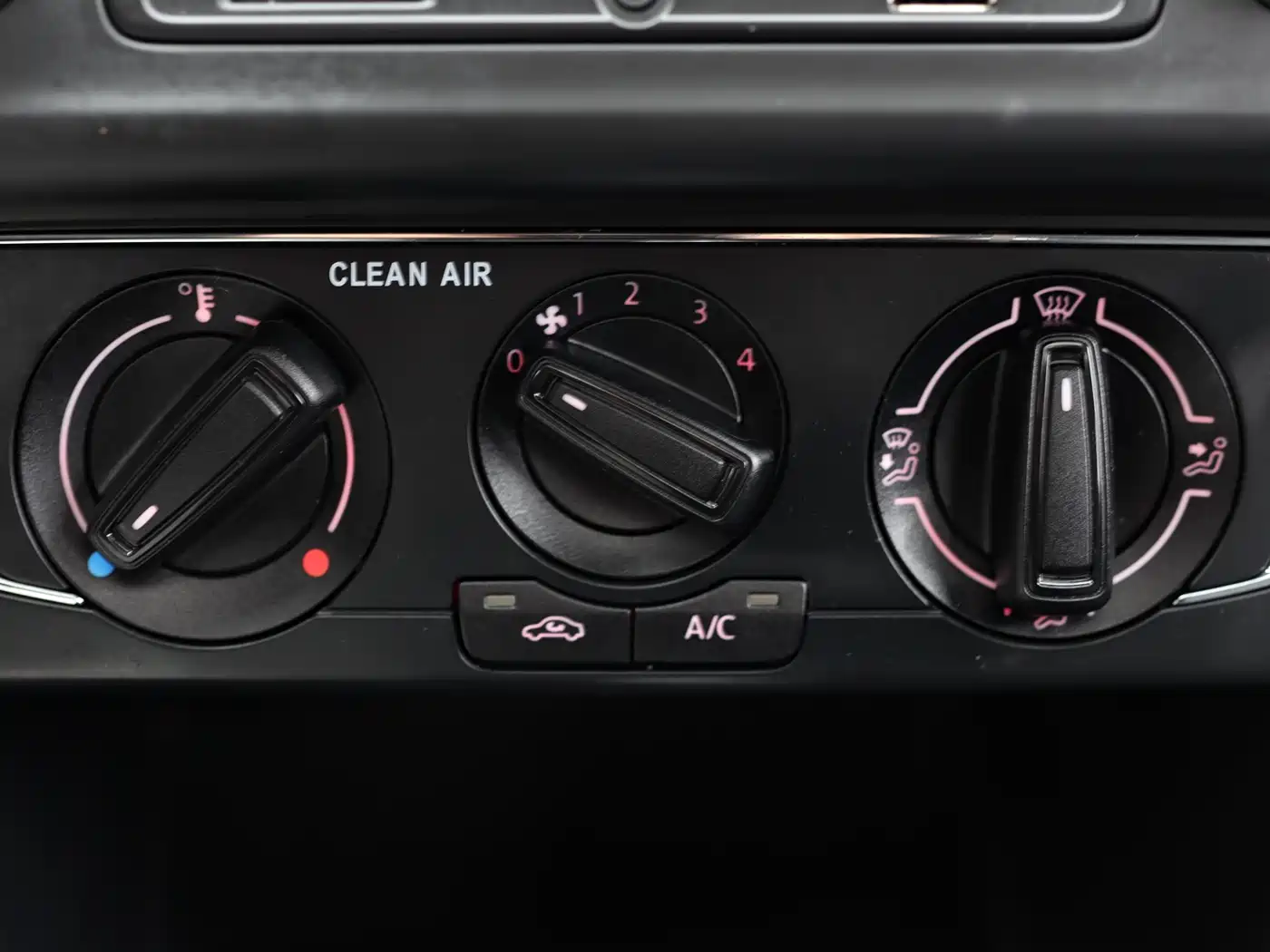 Volkswagen Polo 2016 1.6L Automatic Comfort фото 11