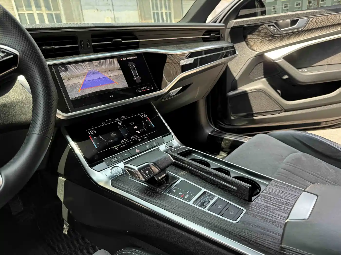 Audi A6L 2019 40 TFSI Luxury Dynamic фото 6