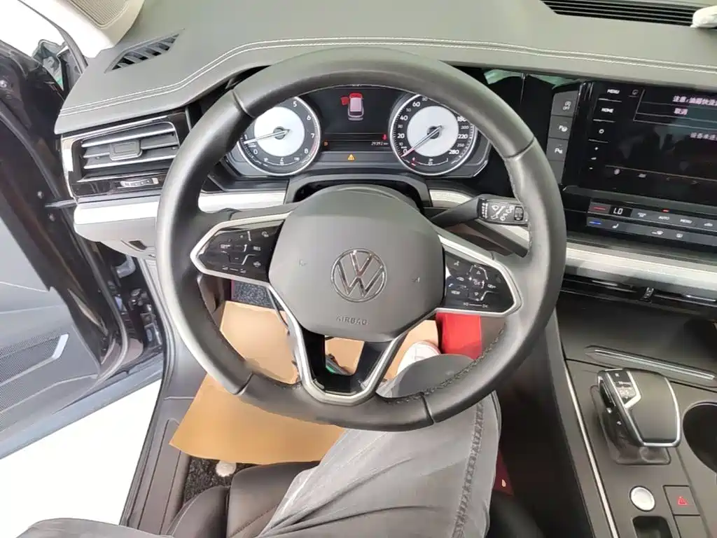 Volkswagen Touareg 2022 2021 2.0TSI Pilot Special Edition