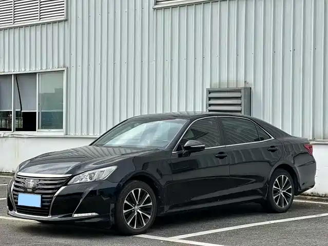 Toyota Crown 2019