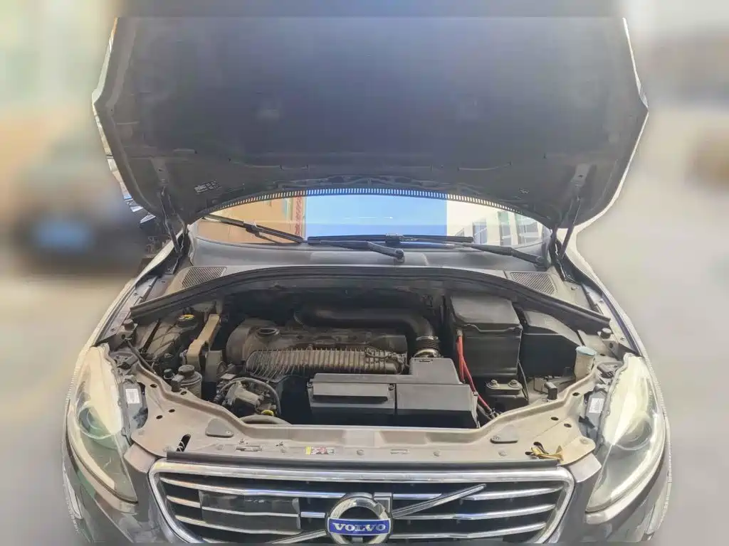 Photo 3 - Volvo XC60