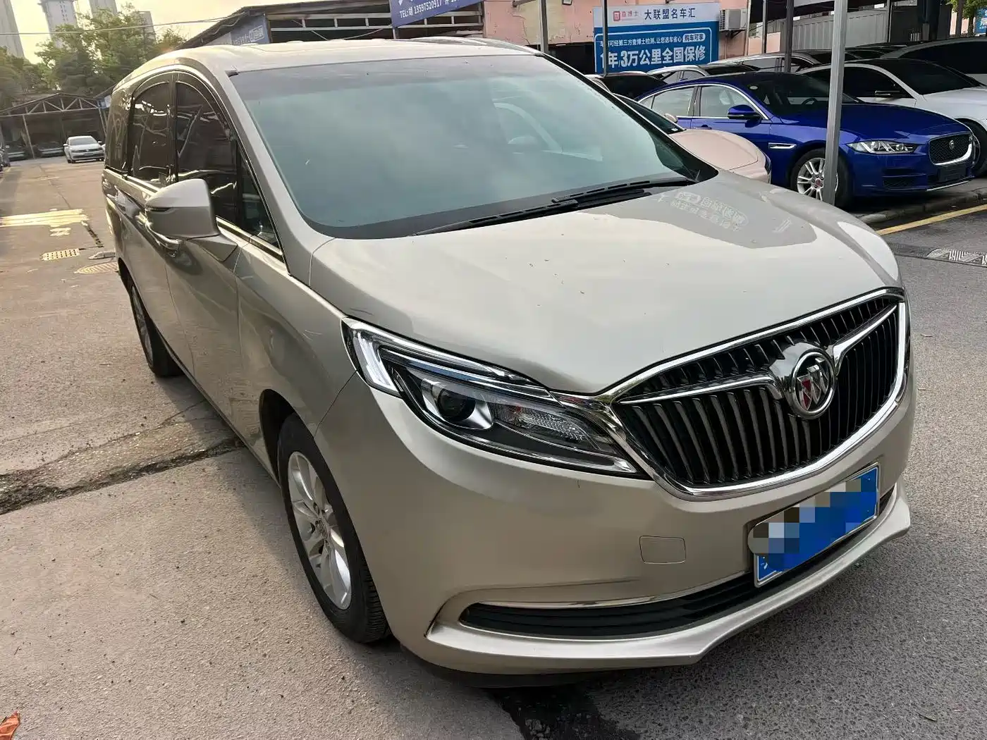 Buick GL8 2018 ES 28T Comfort Type China VI фото 3