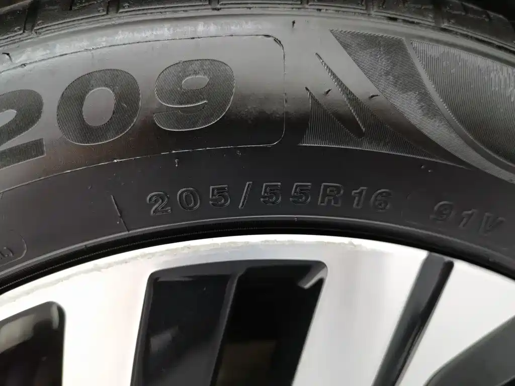 Фото 24 - Volkswagen Lavida