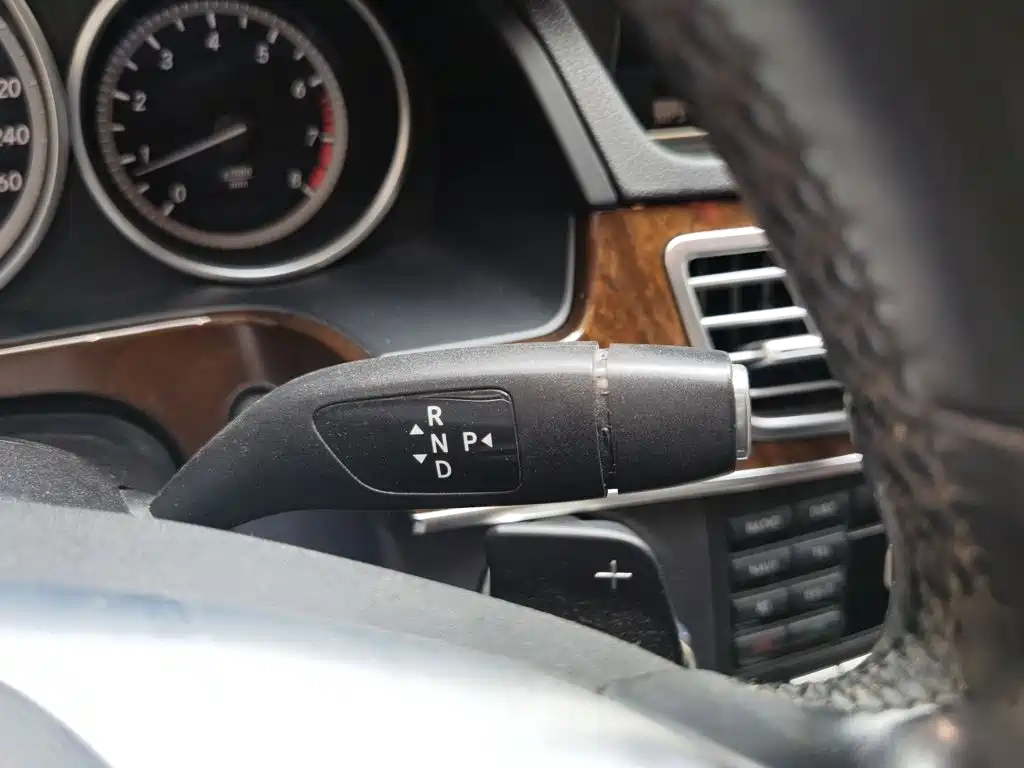 Photo 7 - Mercedes-Benz E-Class