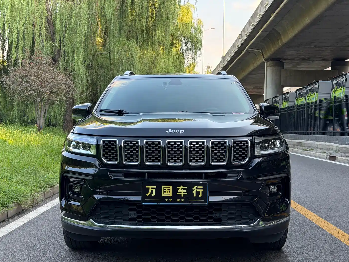 Jeep Grand Commander 2021 2022 2.0T 2WD Luxury Edition