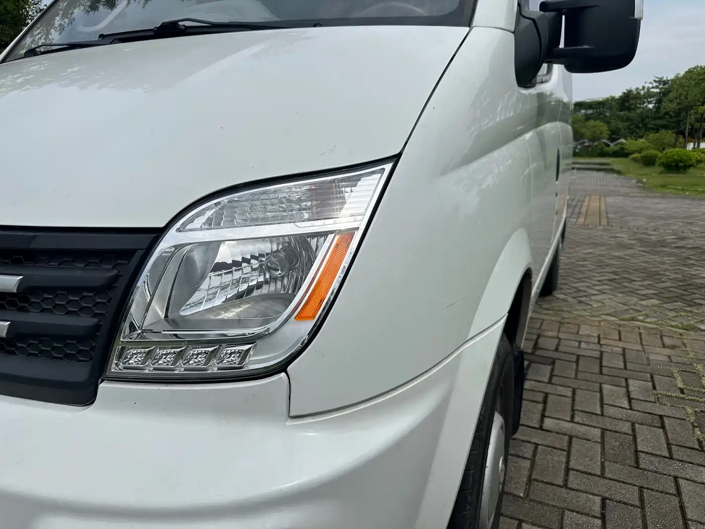 SAIC Maxus Xintu V80 2024 2023 2.0T PLUS Manual All-round King Short Wheelbase Medium Roof 7/8/9-seater