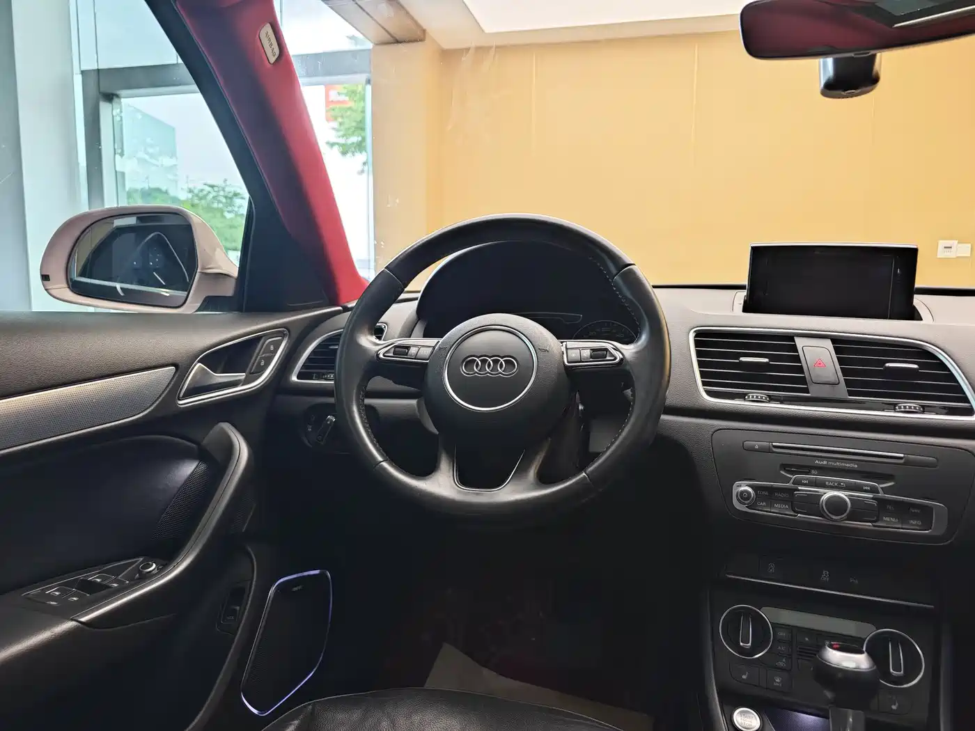 Audi Q3 2018 30th Anniversary Edition 30 TFSI Style фото 16