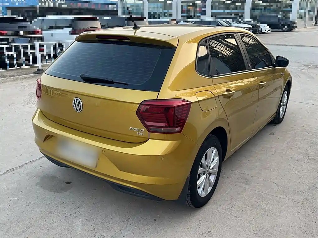 Volkswagen Polo 2019 Plus 1.5L Automatic Colorful Tech Edition фото 4