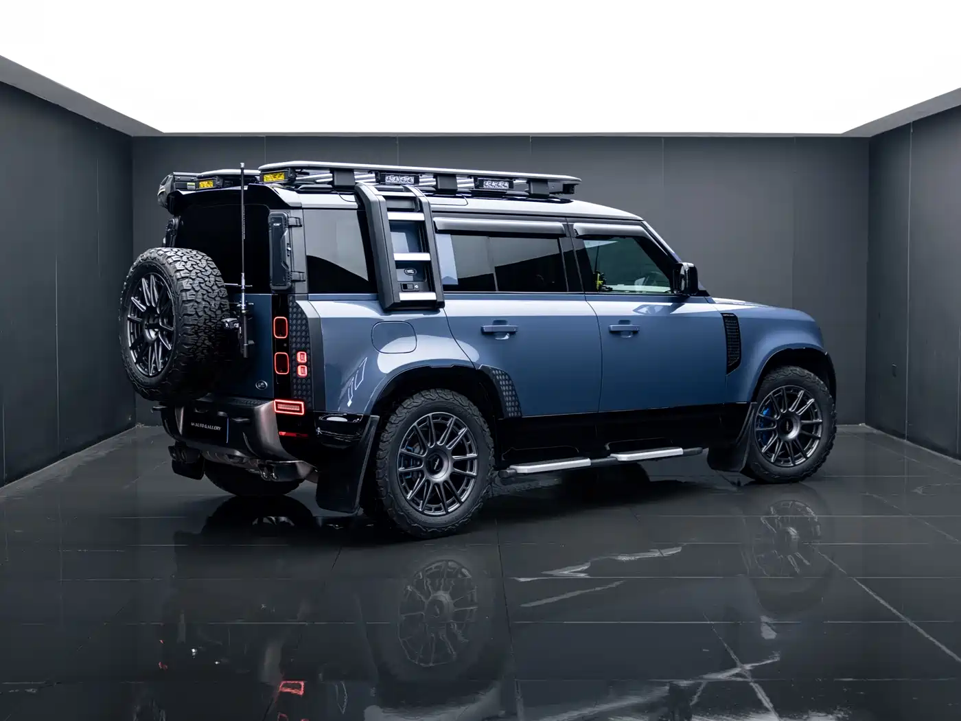 Land Rover Defender 2023 Facelift 110 3.0T P400 X-DYNAMIC HSE фото 5