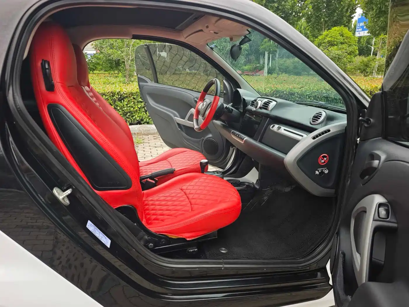 smart fortwo 2013 2012 1.0 MHD Hardtop Standard