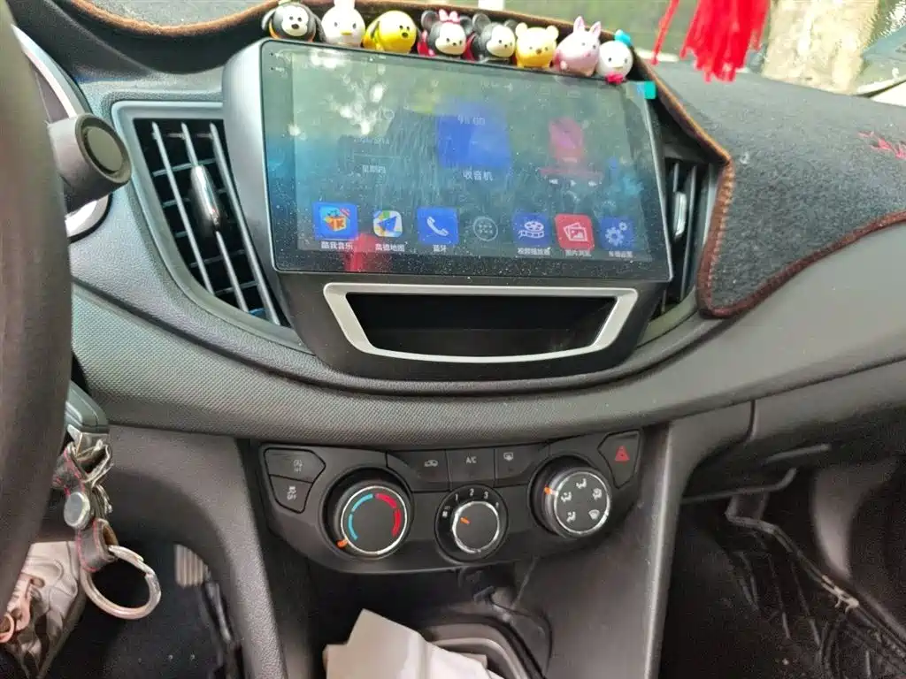 Chevrolet Cavalier 2018 320 Auto Enjoy Sunroof Edition фото 6