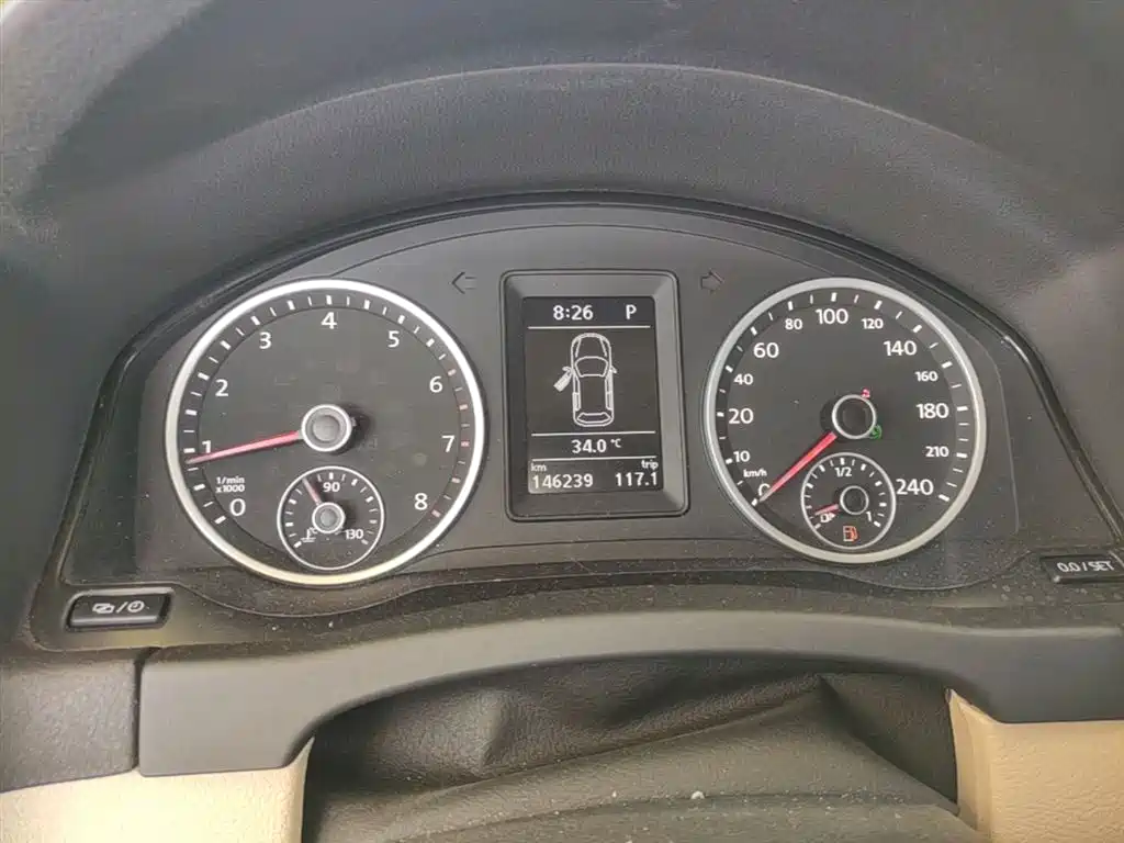 Volkswagen Tiguan 2015 1.8TSI Automatic 2WD Trendline фото 12