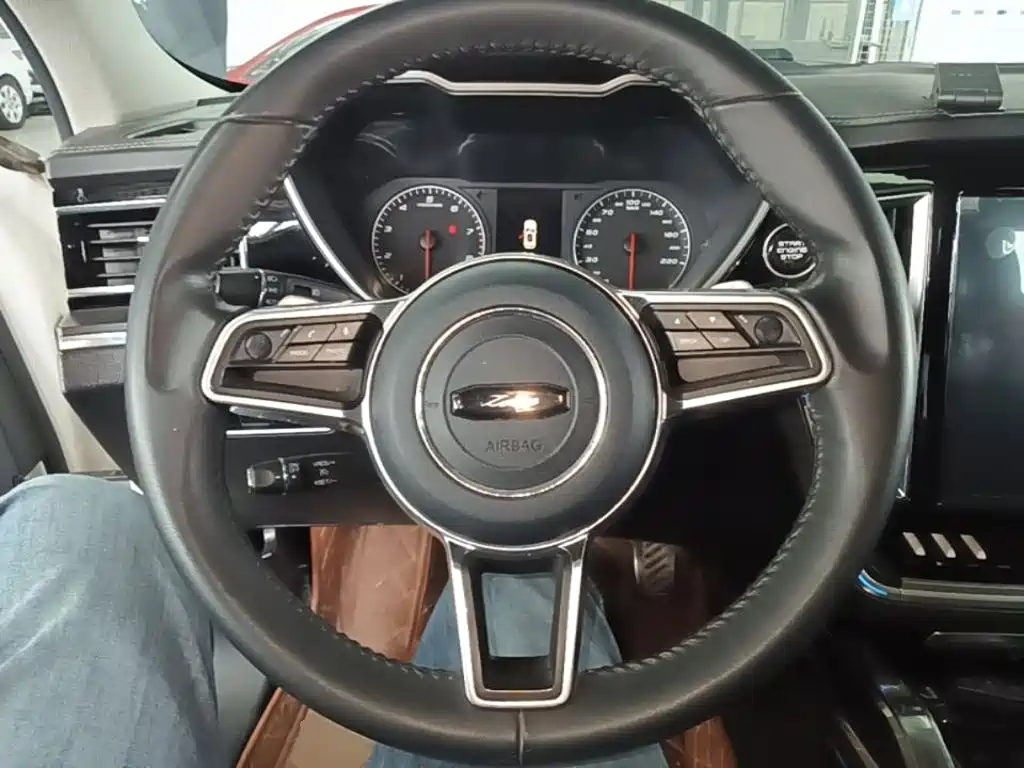Zotye T800 2019 2018 2.0T Automatic Premium Smart Connection 7-seater