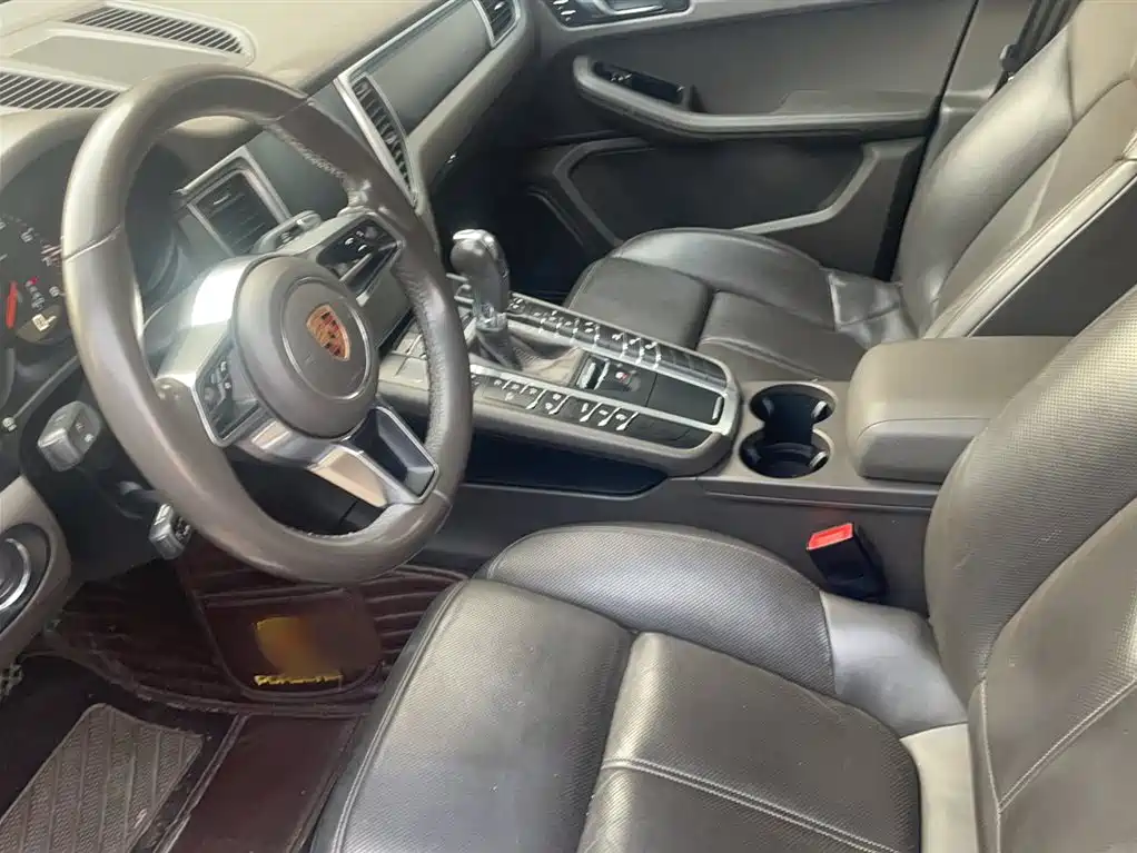 Porsche Macan 2017 Macan 2.0T фото 15