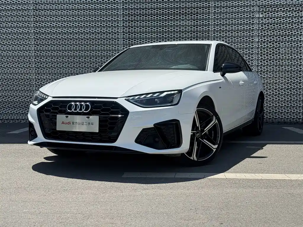 Audi A4L 2024 40 TFSI Luxury Dynamic