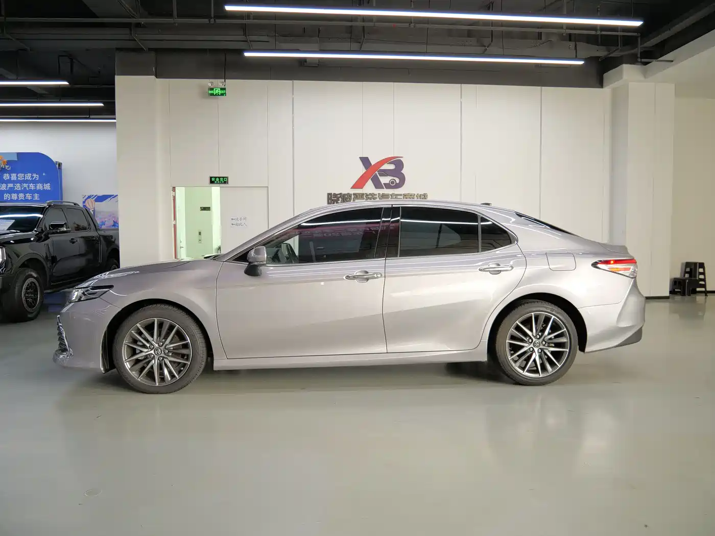 Toyota Camry 2021 2.5G Luxury Edition фото 4