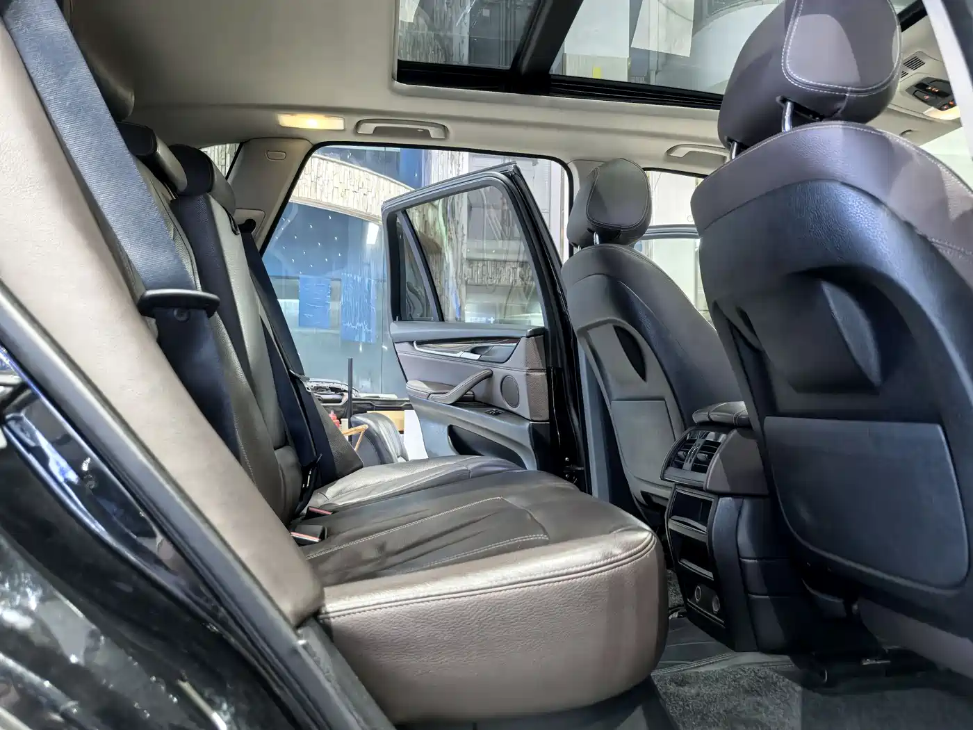 BMW X5 (Import) 2015 Model xDrive35i China Limited Edition фото 16