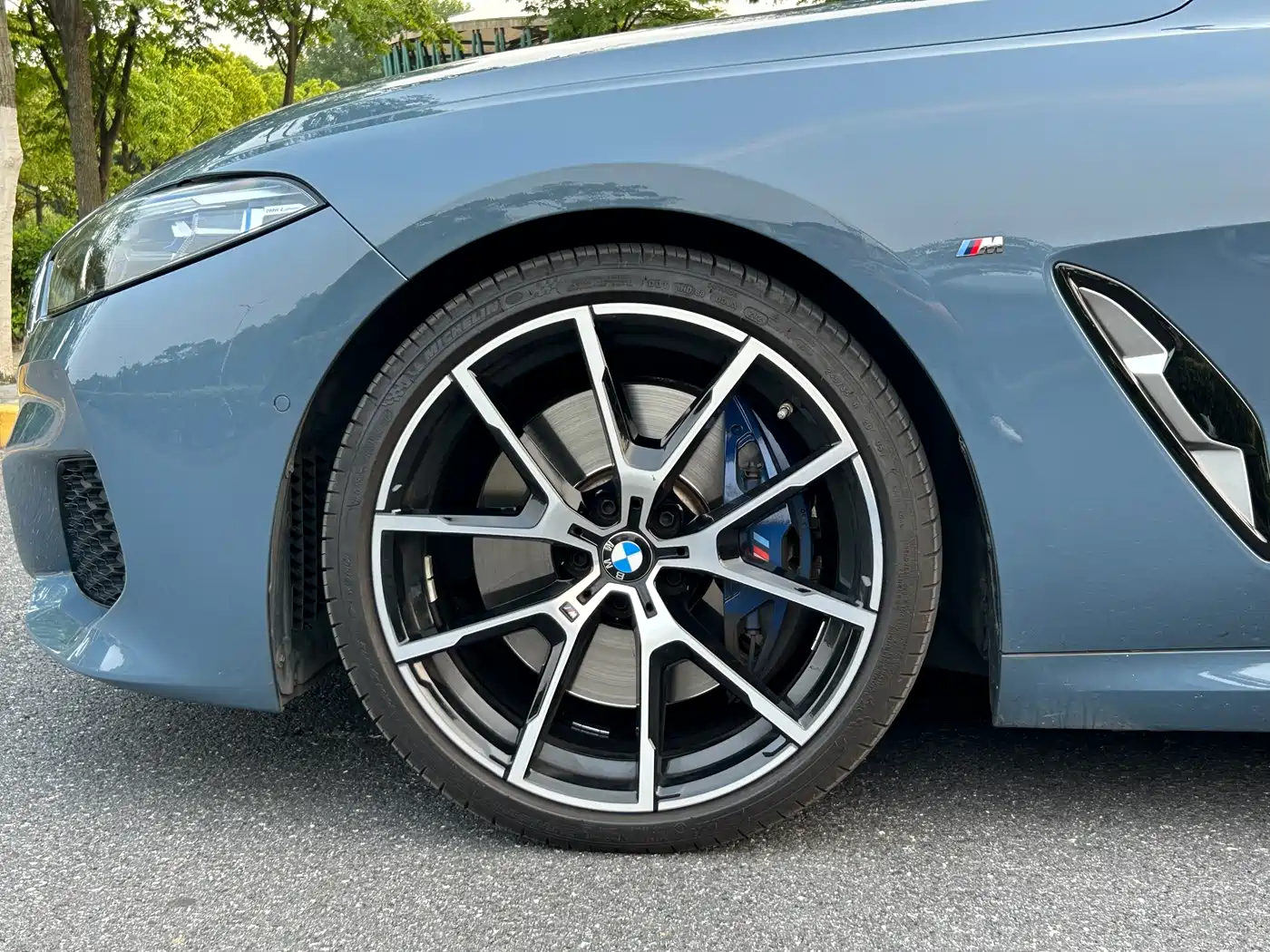 BMW 8 Series 2019 840i Convertible M Sport фото 8