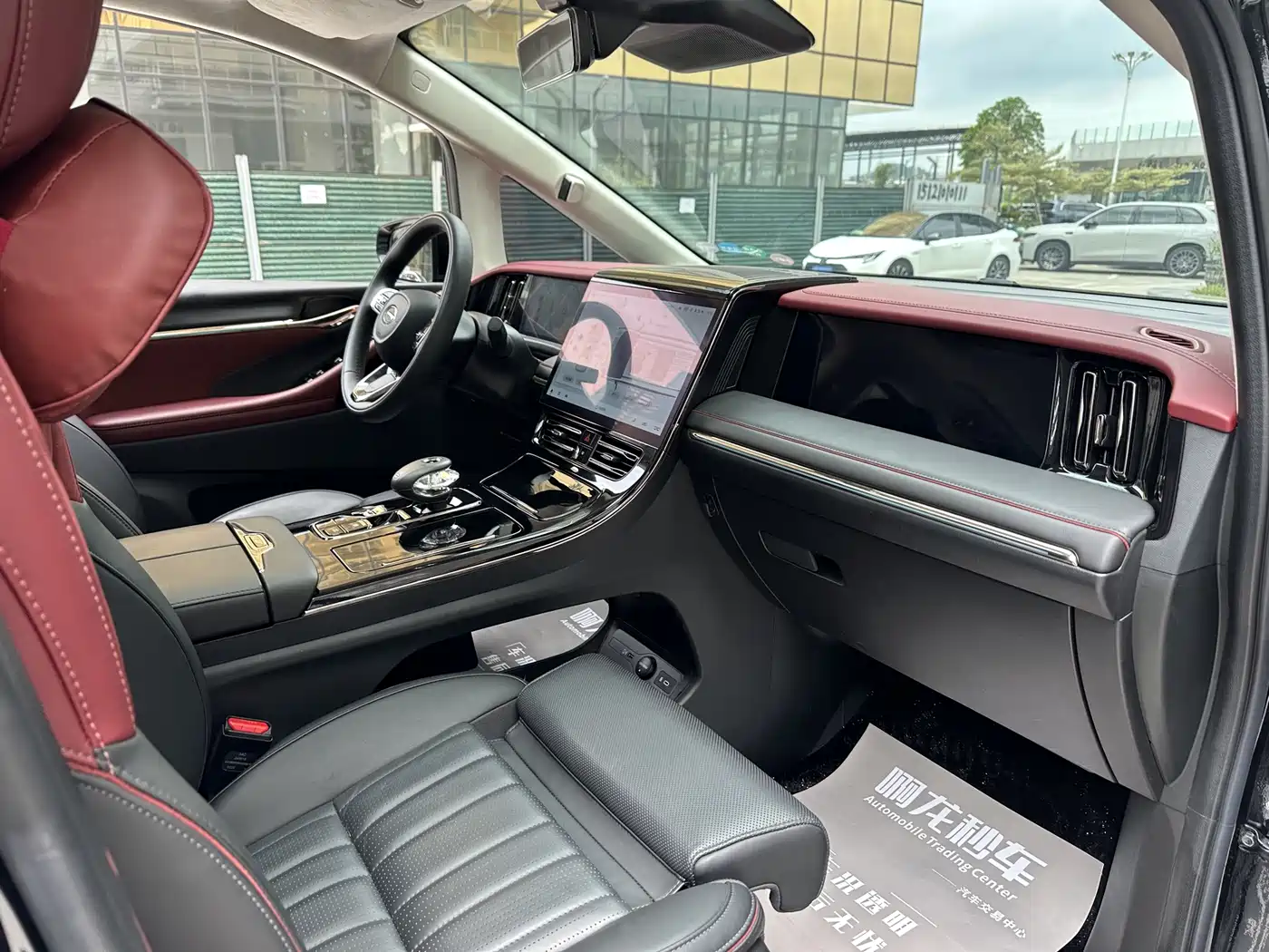 GAC Trumpchi Trumpchi E9 2025 E9 Ultra Fast Charging Master фото 22