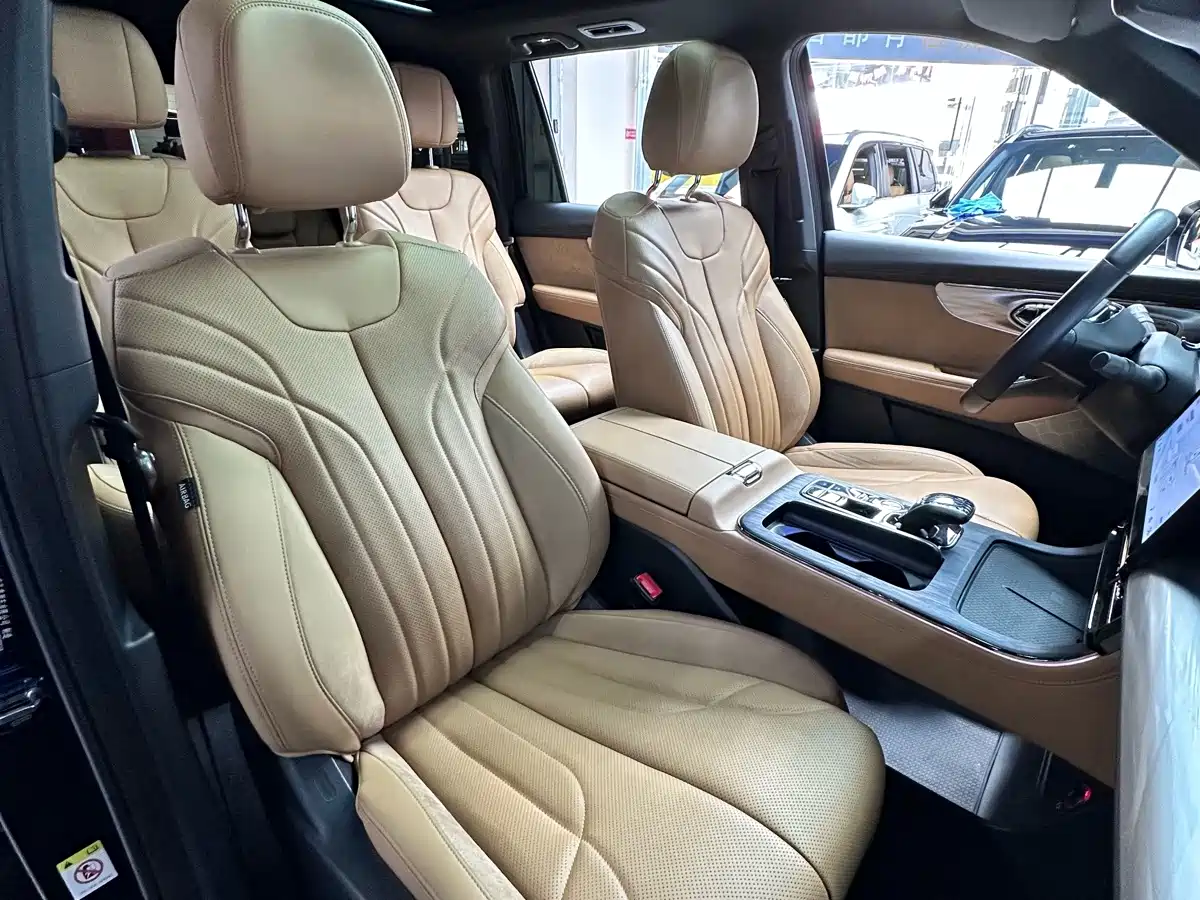 Photo 35 - GAC Trumpchi GS8