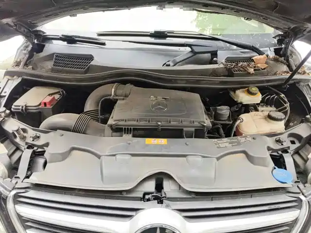 Mercedes-Benz V-Class 2018 V 260 L Premium Long Version China V — фото 3