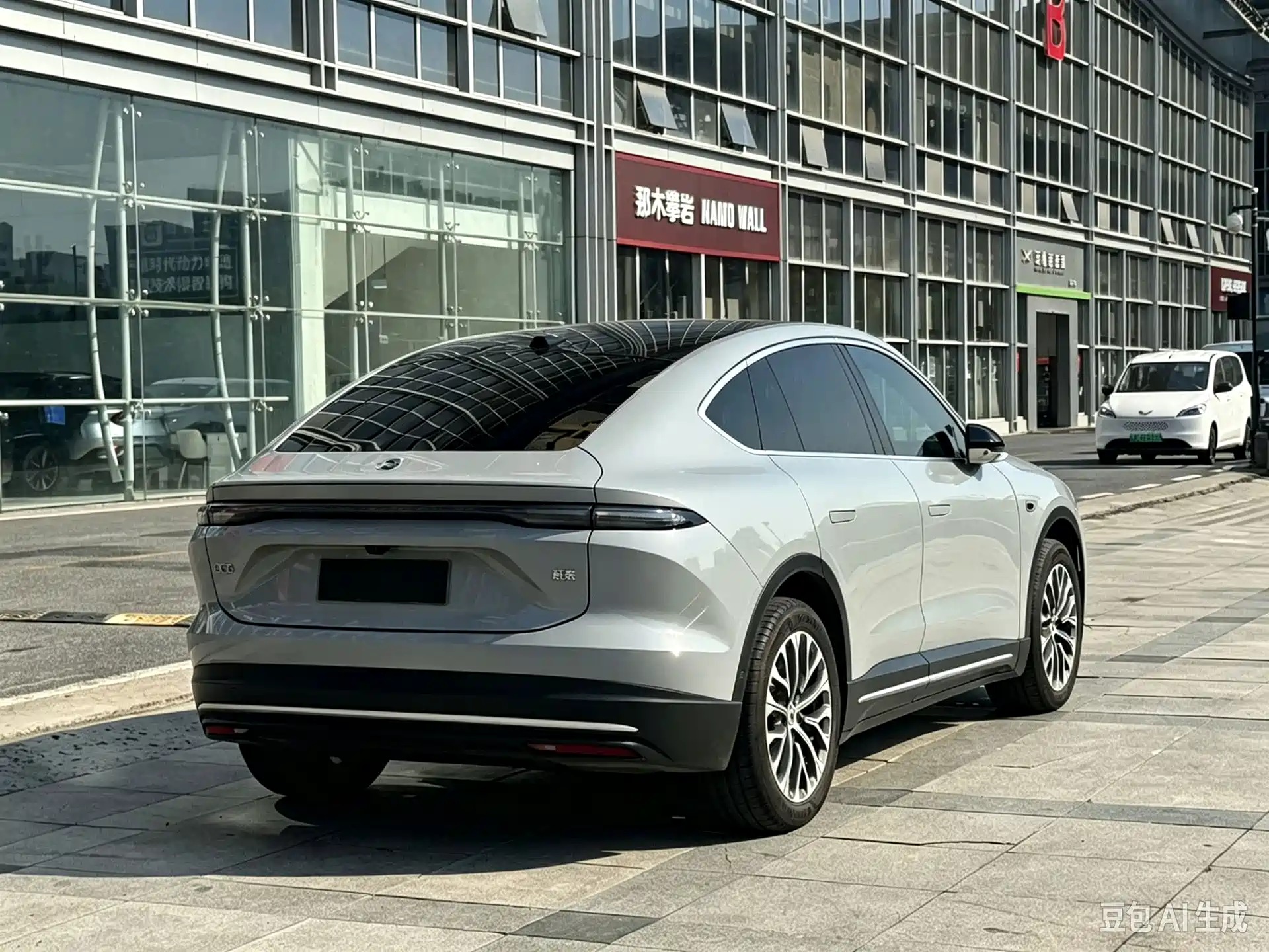 Фото 6 - NIO EC6