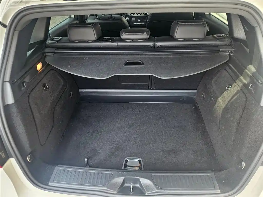 Mercedes-Benz B-Class 2019 B 200 Dynamic фото 13